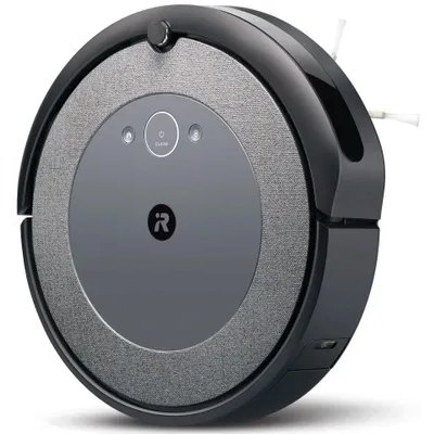 робот-пылесос iRobot Roomba i3 черный